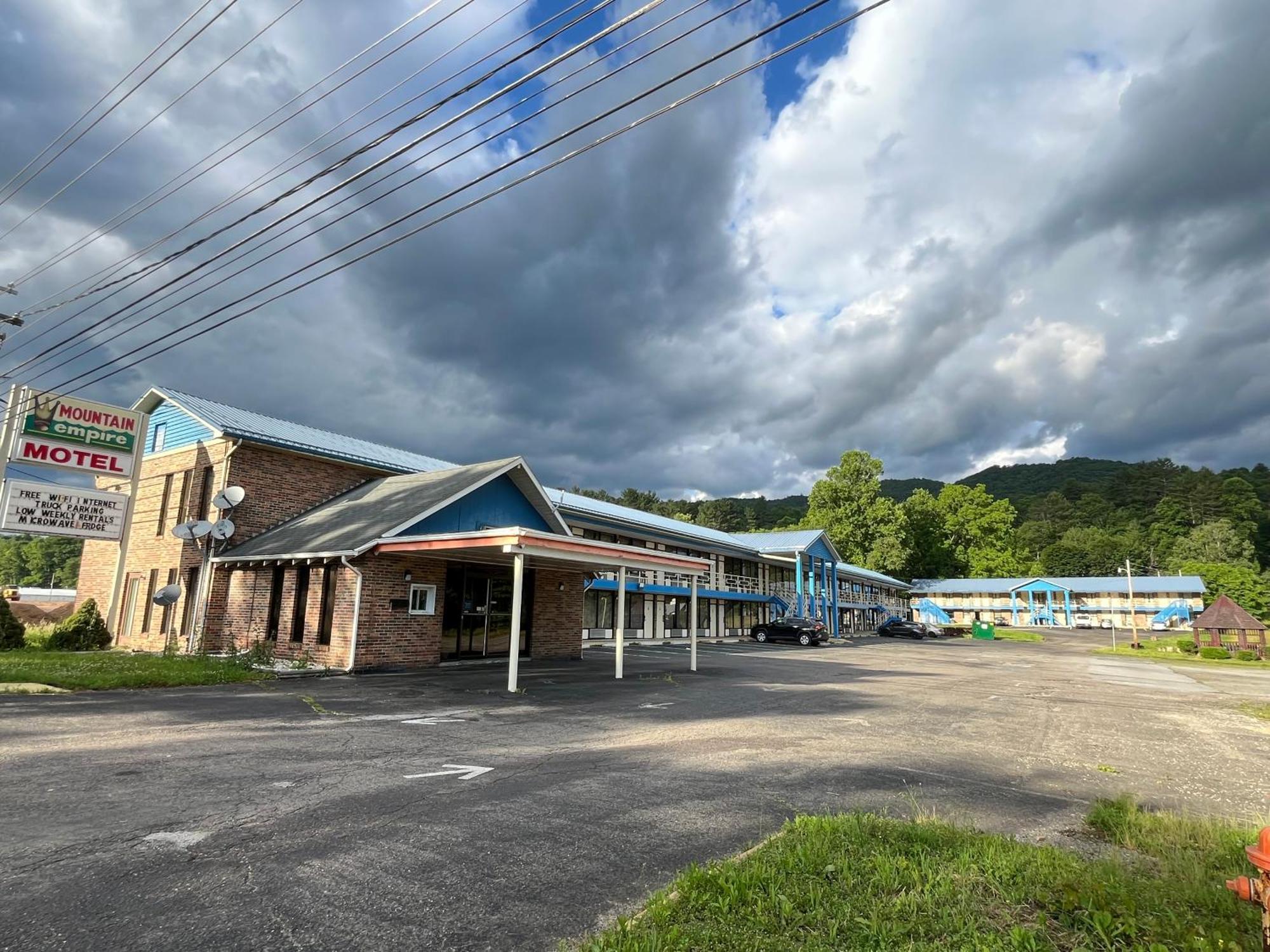 Mountain Empire Motel Mountain City Exterior photo