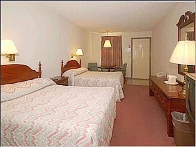 Mountain Empire Motel Mountain City Room photo